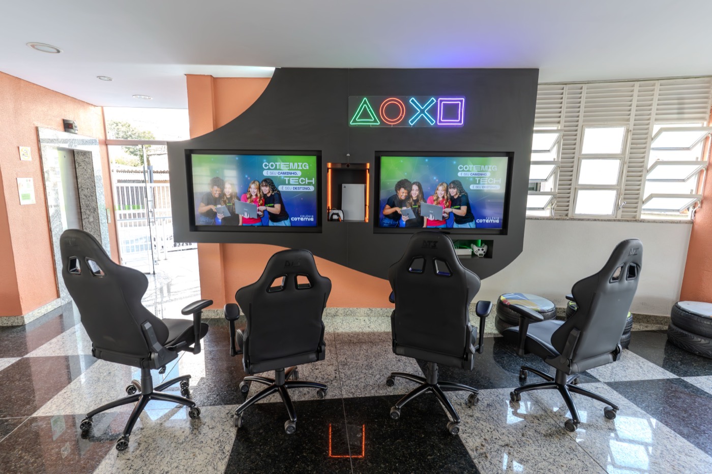 Sala gamer do COTEMIG Barroca